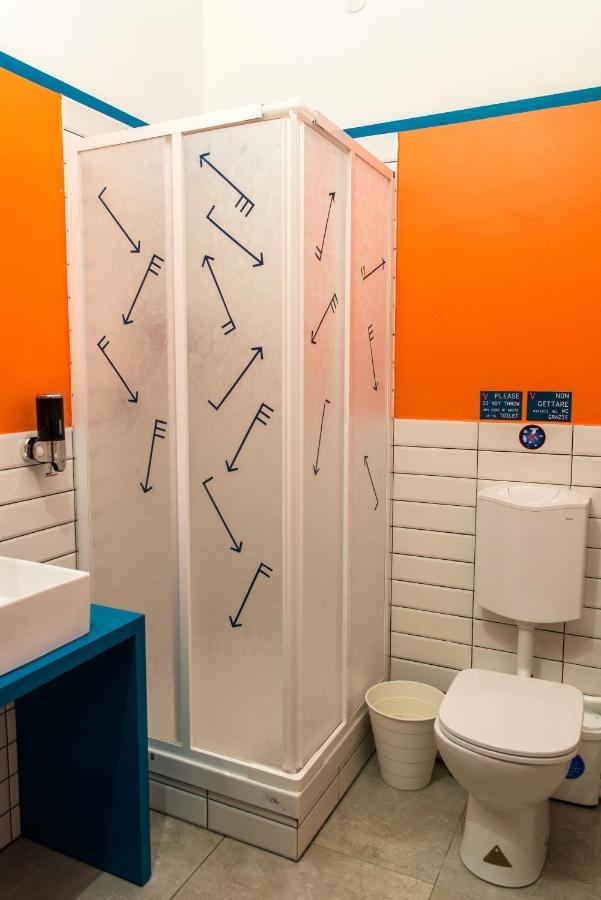 Controvento Hostel ตรีเอสเต ภายนอก รูปภาพ